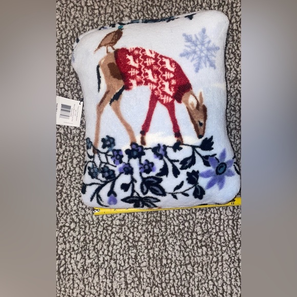 NWT VERA BRADLEY PLUSH MERRY MISCHIEF SNOW DAY FLEECE TRAVEL  CHRISMAS BLANKET - Picture 8 of 9